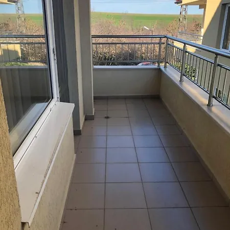 Tatiana Pines Apartman *